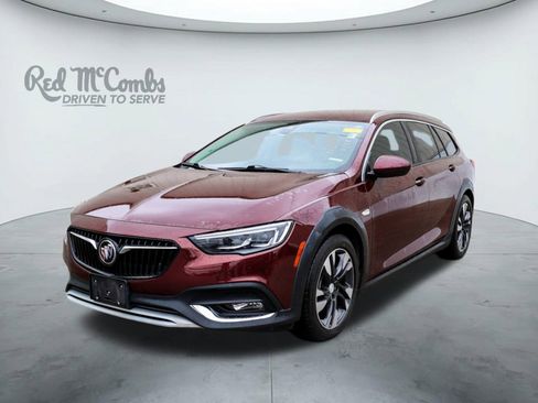 Used 2019 Buick Regal Essence w/ Driver Confidence Package I image 1