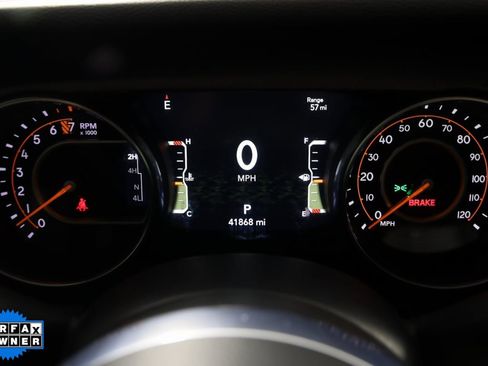 Used 2023 Jeep Gladiator Mojave w/ Cold Weather Group image 17