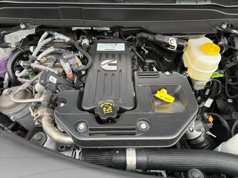 New 2026 RAM 2500 Limited image 30