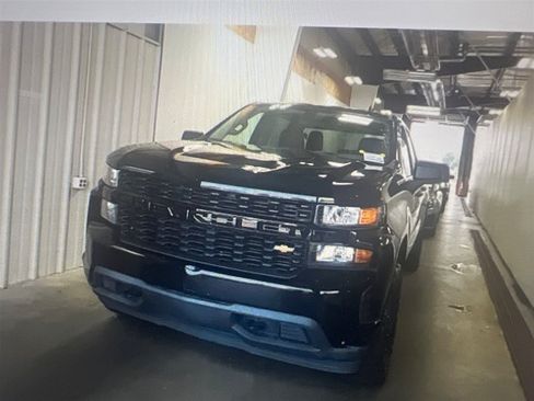 Used 2019 Chevrolet Silverado 1500 Custom w/ Custom Value Package RWD image 1