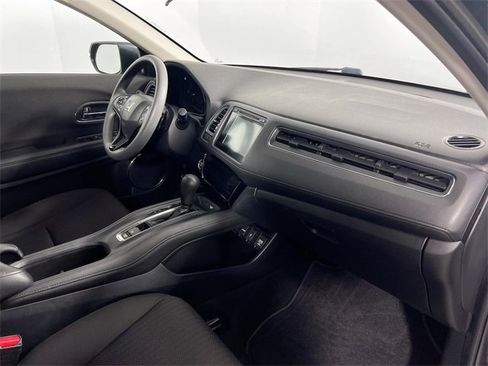 Used 2017 Honda HR-V EX image 30