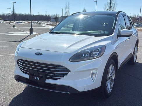 Used 2022 Ford Escape Titanium w/ Titanium Elite Package image 15