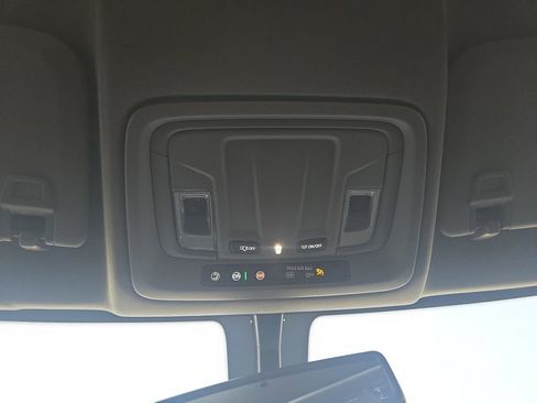 Used 2020 Chevrolet Silverado 2500 Custom image 23