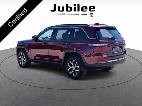 Used 2025 Jeep Grand Cherokee Limited image 4