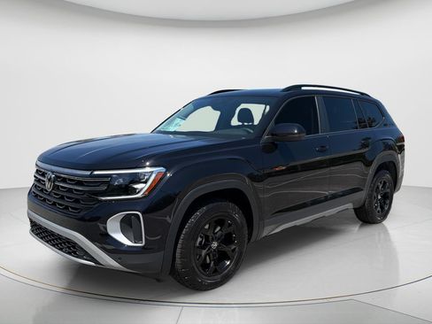 New 2026 Volkswagen Atlas Peak Edition AWD/4WD image 1