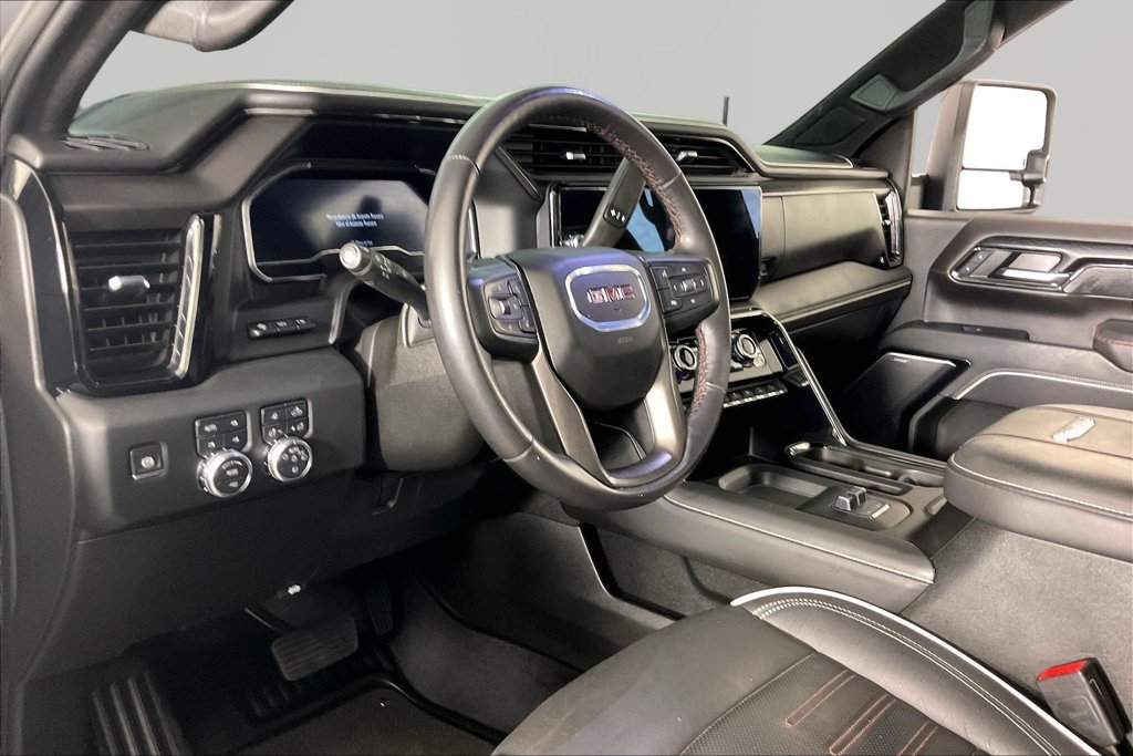 Used 2024 GMC Sierra 2500 AT4X AWD/4WD image 16