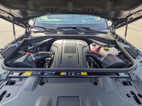 New 2026 Land Rover Range Rover SE image 31