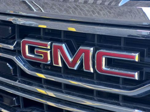 Used 2025 GMC Sierra 1500 SLT AWD/4WD image 12