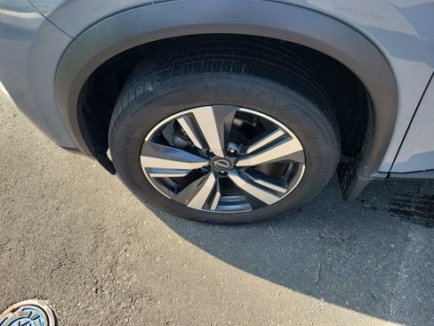 Used 2023 Nissan Rogue SL AWD/4WD image 6