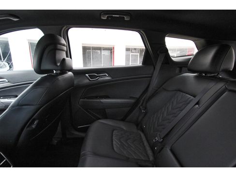Certified 2023 Kia Sportage X-Pro AWD/4WD image 12