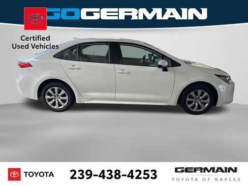 Used 2025 Toyota Corolla LE image 8