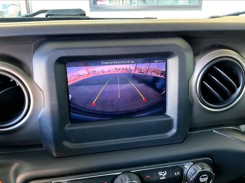 Used 2019 Jeep Wrangler Unlimited Sport S image 27