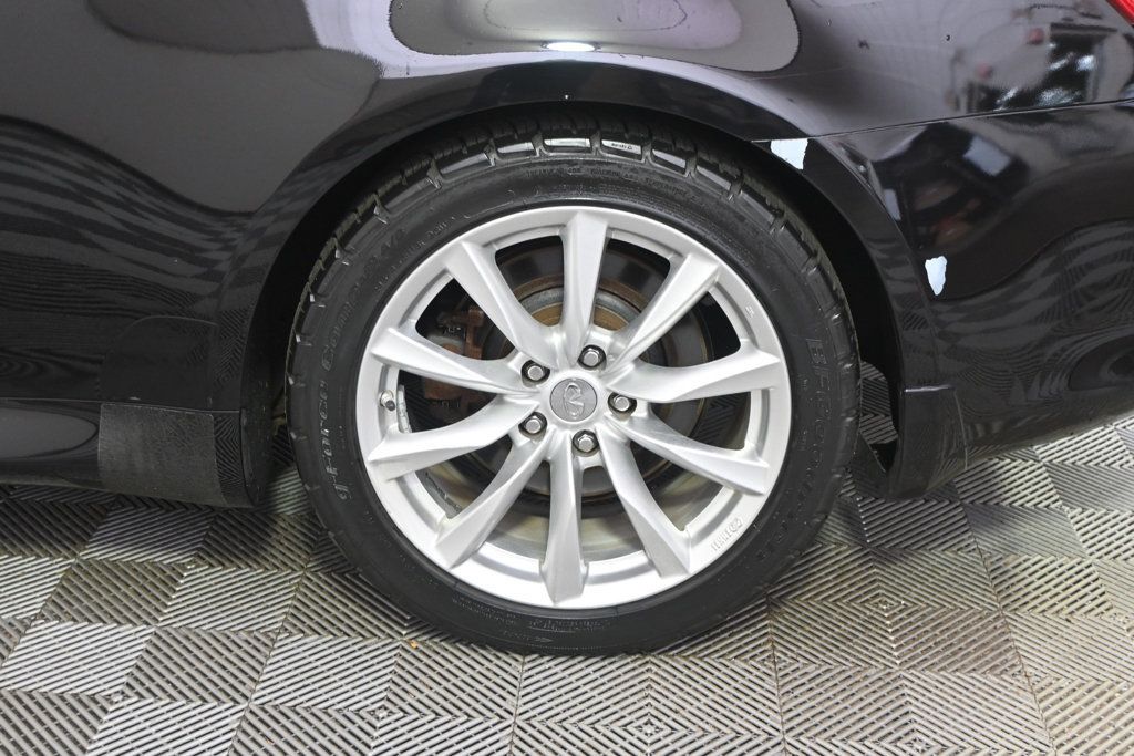 Used 2013 INFINITI G37 Convertible w/ Premium Pkg RWD image 19