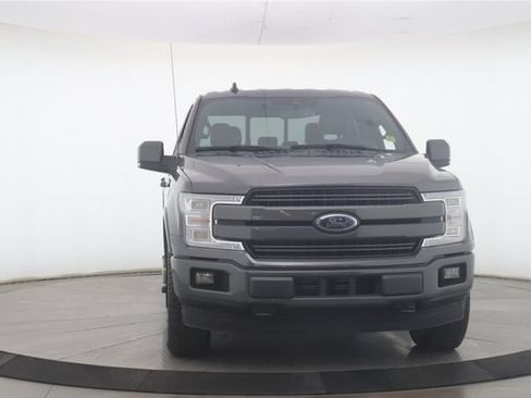 Used 2018 Ford F150 Lariat w/ Equipment Group 502A Luxury AWD/4WD image 12