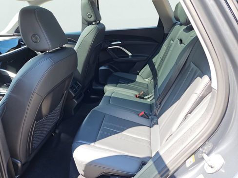 Certified 2025 Audi Q5 Premium w/ Convenience Package AWD/4WD image 35