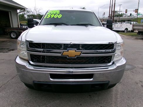 Used 2011 Chevrolet Silverado 2500 W/T AWD/4WD image 8