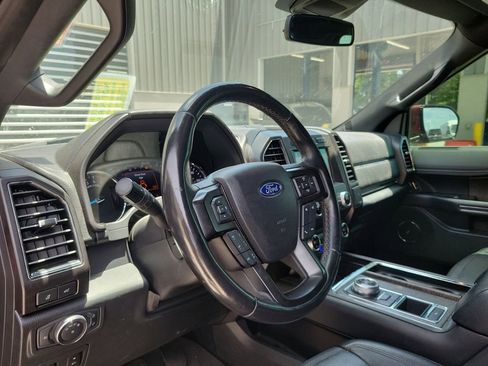 Used 2019 Ford Expedition Max Limited w/ Driver Assistance Package RWD image 23