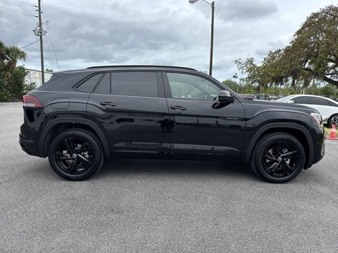 New 2026 Volkswagen Atlas Cross Sport SEL R-Line AWD/4WD image 7