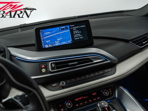 Used 2015 BMW i8 image 35