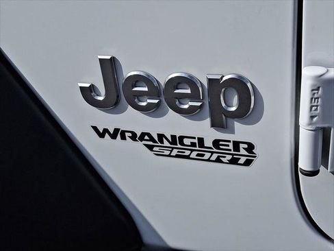 Certified 2021 Jeep Wrangler Sport S image 30