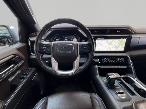 Used 2024 GMC Sierra 1500 Denali AWD/4WD image 8