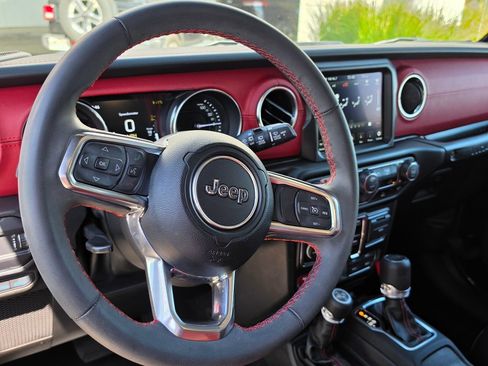 Used 2023 Jeep Wrangler Unlimited Rubicon 4xe AWD/4WD image 6
