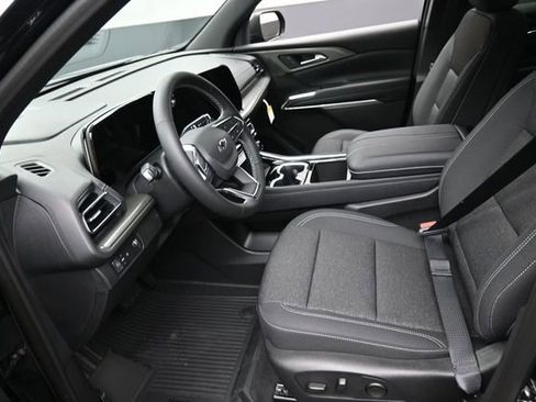 New 2026 Chevrolet Traverse LT w/ Midnight/Sport Edition FWD image 8