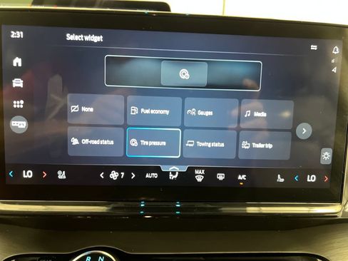 Used 2025 Ford Expedition Max Platinum AWD/4WD image 74