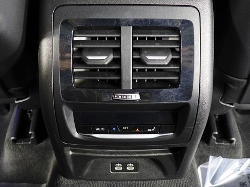 Certified 2022 BMW X3 sDrive30i w/ Convenience Package image 24