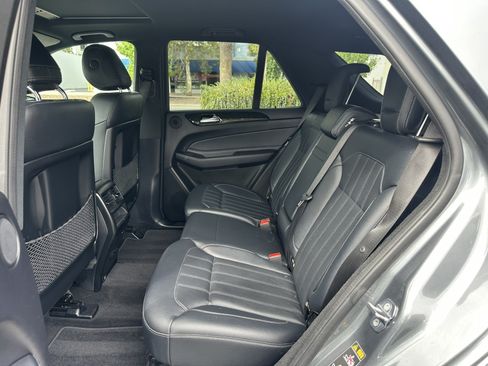 Used 2019 Mercedes-Benz GLE 400 4MATIC image 23