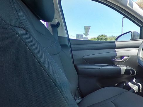 Certified 2025 Hyundai Tucson SE AWD/4WD image 33