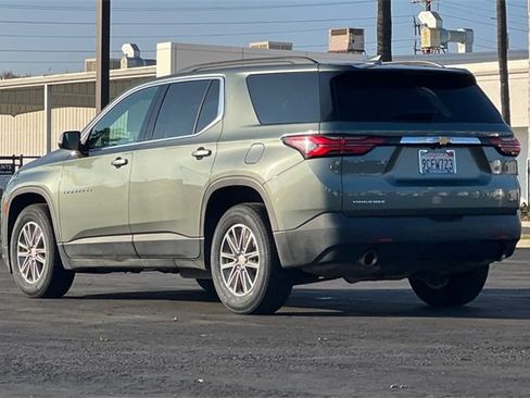 Used 2023 Chevrolet Traverse LT image 6