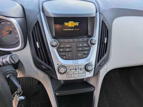 Used 2017 Chevrolet Equinox LT w/ Convenience Package image 15