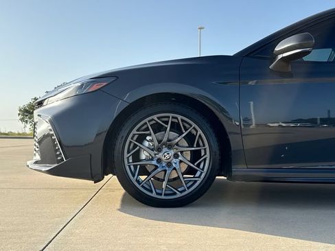 Used 2025 Toyota Camry XSE w/ Premium Package FWD image 5