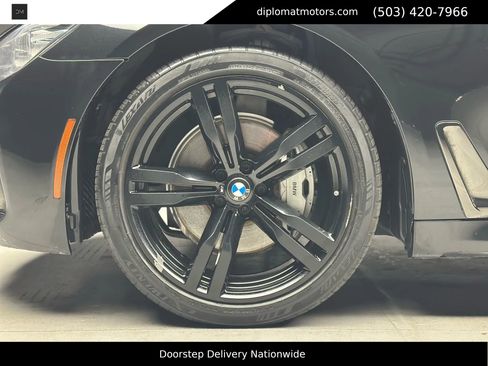 Used 2018 BMW 740i image 43