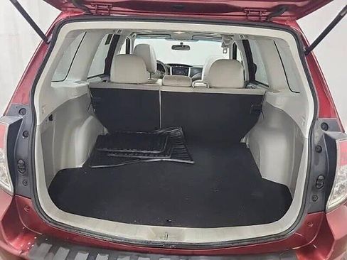 Used 2013 Subaru Forester 2.5X Premium w/ All-Weather Plus Pkg AWD/4WD image 24