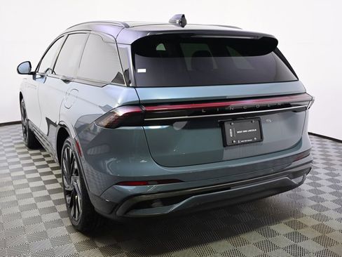 New 2026 Lincoln Nautilus Reserve w/ Jet Appearance Package image 4