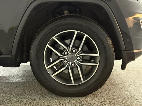 Used 2020 Jeep Grand Cherokee Limited AWD/4WD image 70
