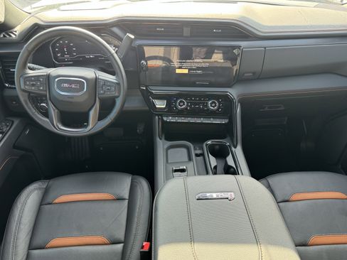 Used 2025 GMC Sierra 2500 AT4 AWD/4WD image 13