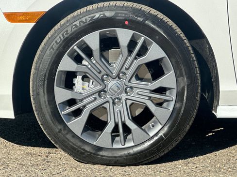 New 2026 Honda Odyssey Touring image 36