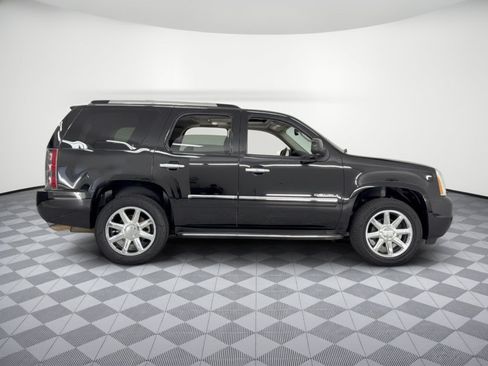 Used 2013 GMC Yukon Denali AWD/4WD image 8