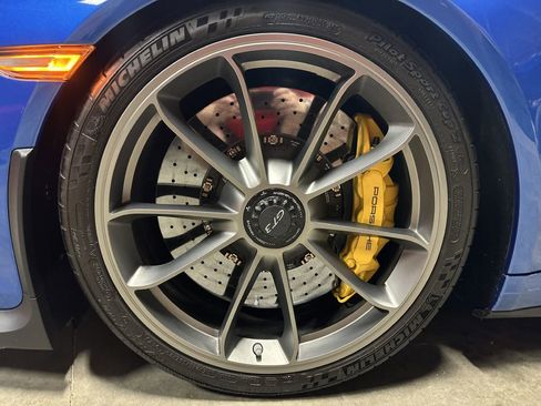 Used 2016 Porsche 911 GT3 RWD image 43
