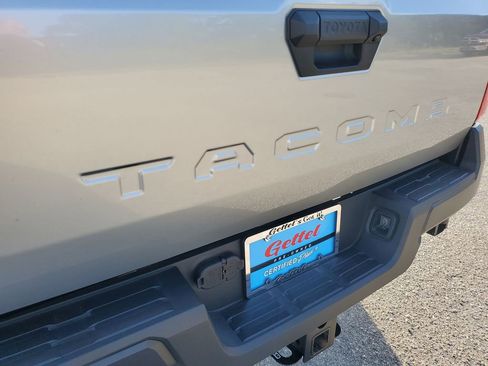 Certified 2025 Toyota Tacoma SR image 38