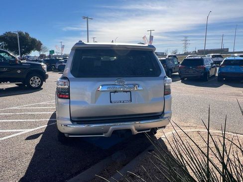 Used 2022 Toyota 4Runner Limited image 25
