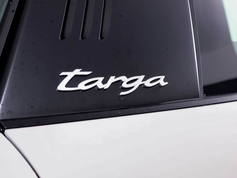 Certified 2023 Porsche 911 Targa 4S image 13