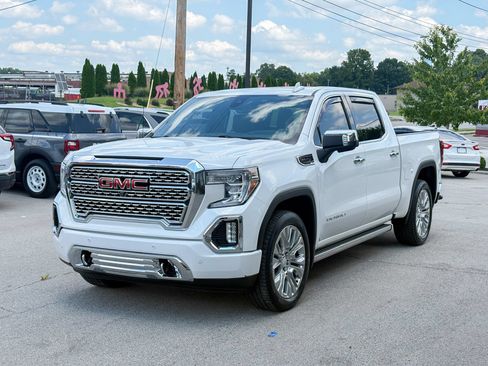 Used 2021 GMC Sierra 1500 Denali w/ Denali Ultimate Package AWD/4WD image 5