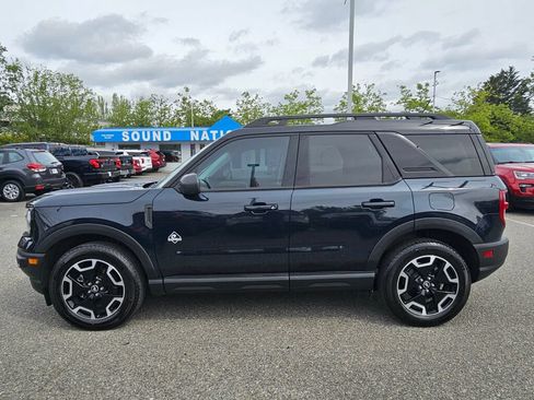 Used 2023 Ford Bronco Sport Outer Banks w/ Tech Package AWD/4WD image 2