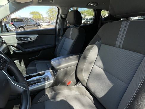 Used 2025 Chevrolet Blazer LT image 21