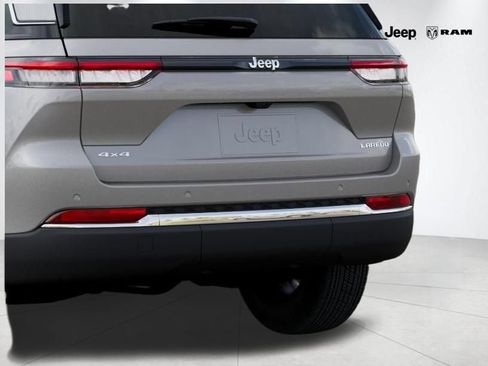New 2026 Jeep Grand Cherokee Laredo X AWD/4WD image 13