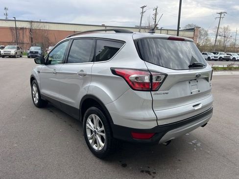 Used 2018 Ford Escape SE w/ SE Sync 3 Package image 7